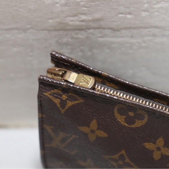 💖💯 Authentic LOuis Vuitton Monogram Toiletry 19 Cosmetic Pouch 💖 - Picture 6 of 16